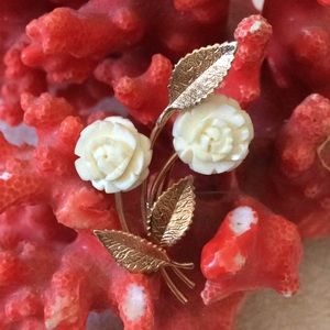 Vintage 14k plated engraved bone brooch